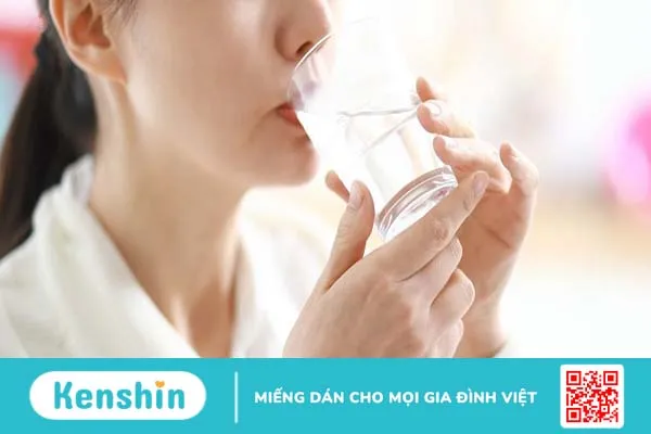 Bị tiêu chảy nên uống gì để bù nước, mau khỏe?