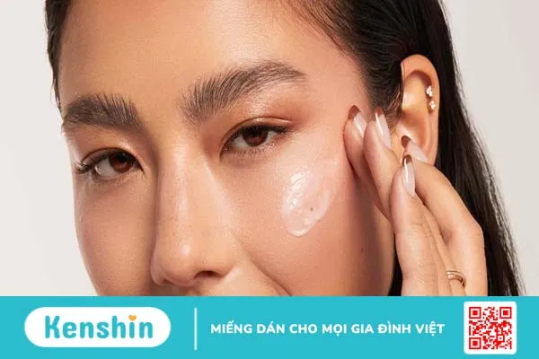 Bôi retinol sau bao lâu thì bôi kem dưỡng? Cách sử dụng retinol chăm sóc da