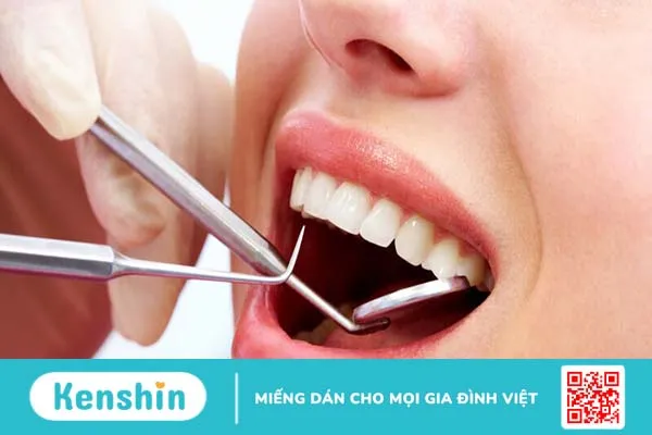 Cần ngậm bông gòn bao lâu sau khi nhổ răng?