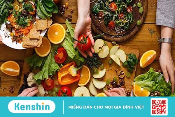 Chế độ ăn uống lành mạnh dành cho những người sống với và sau chẩn đoán ung thư vú nguyên phát