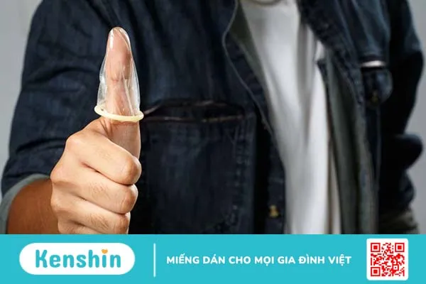 Hướng dẫn chi tiết cách đeo bao cao su và những điều cần lưu ý