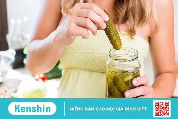 Mẹ bầu ăn mặn có sao không? Làm thế nào để thai phụ hạn chế ăn mặn?