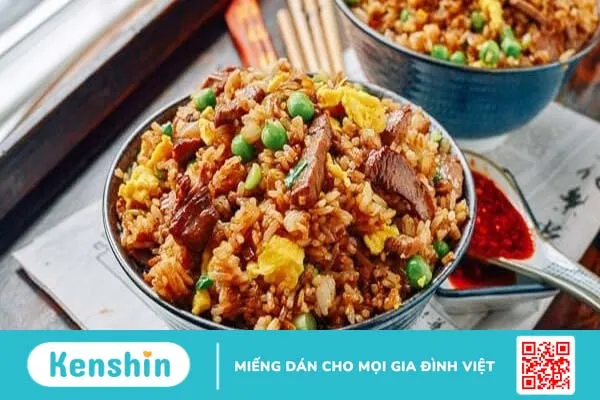 Một bát cơm rang bao nhiêu calo?