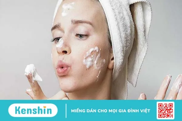 Rửa mặt bằng kem đánh răng có tốt không?