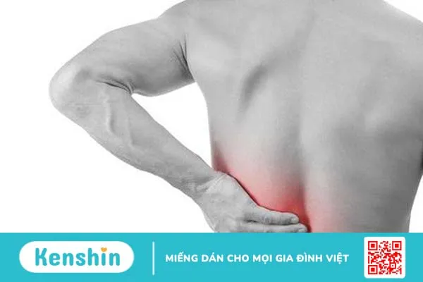 Tìm hiểu về tình trạng đá bóng bị đau lưng và những biện pháp phục hồi