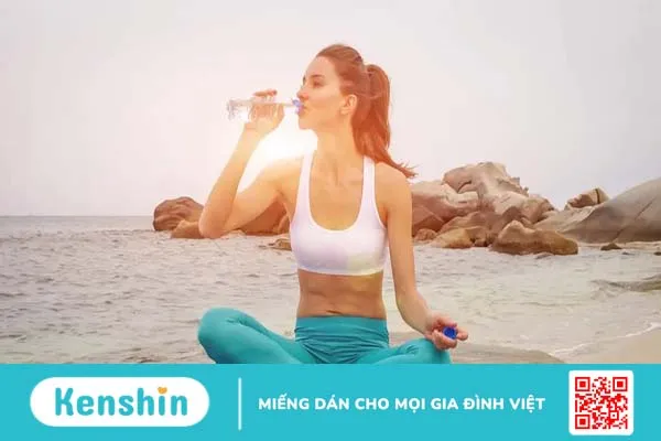 Uống nước đúng cách khi tập yoga để nâng cao hiệu quả