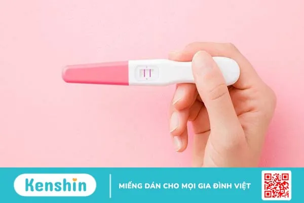 Vì sao thử que 2 vạch nhưng vẫn có kinh? Tìm hiểu biện pháp xác định mang thai chính xác